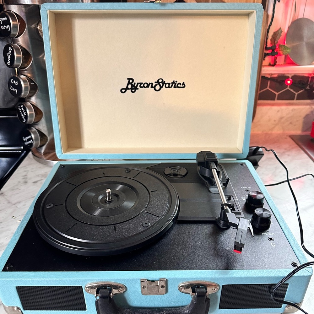 ByronStatics Blue Portable Turntable
